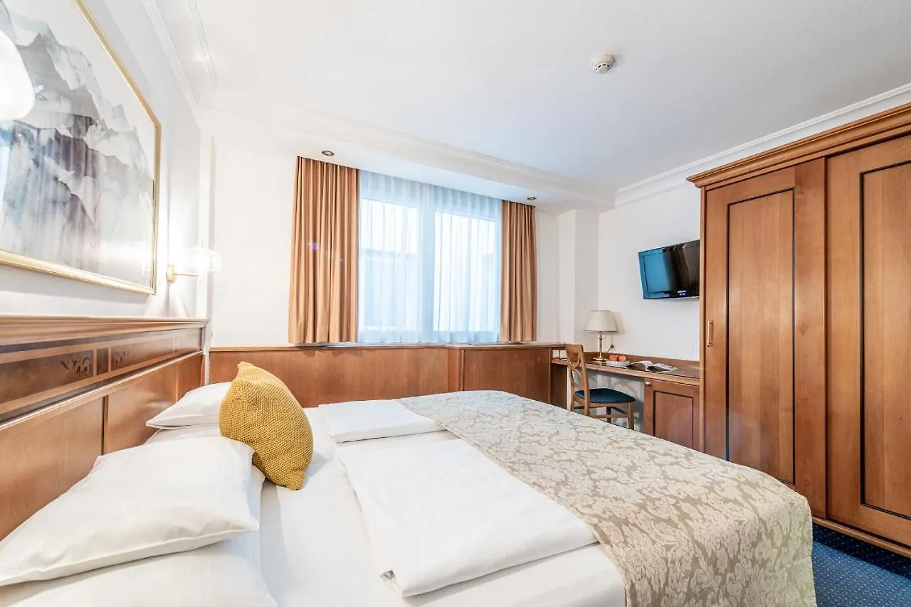 Hotel Mondschein Ίνσμπρουκ