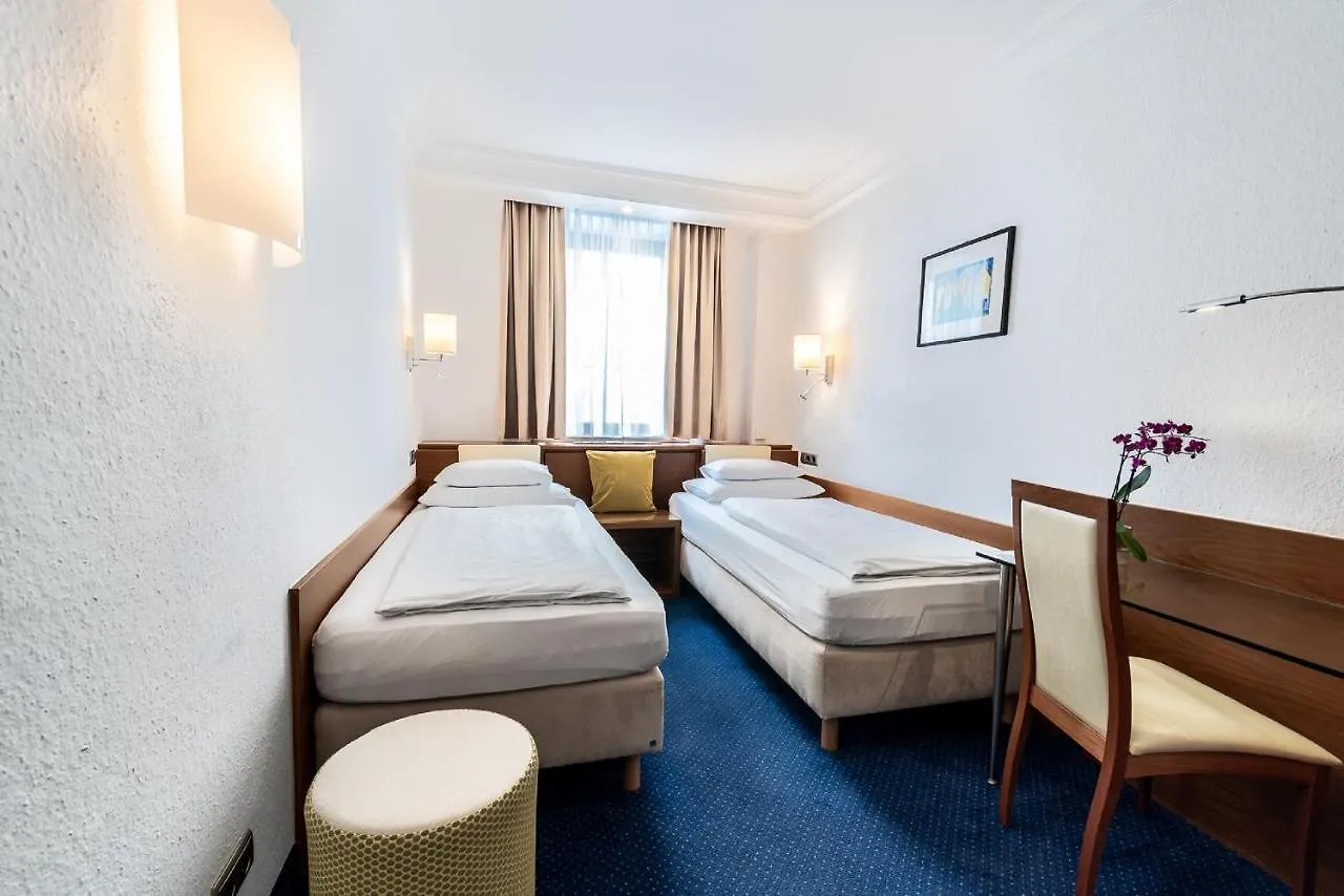 Hotel Mondschein Ίνσμπρουκ 4*,