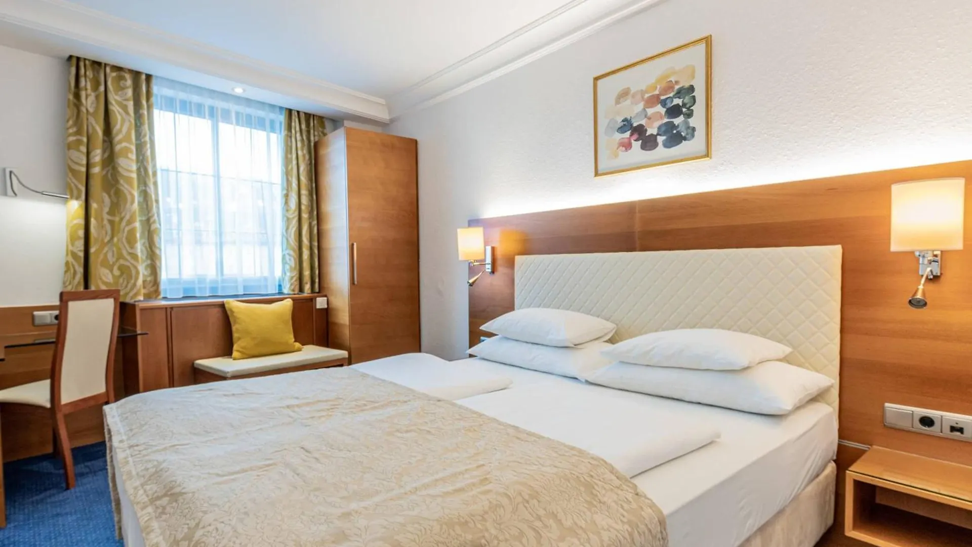 Hotel Mondschein Ίνσμπρουκ