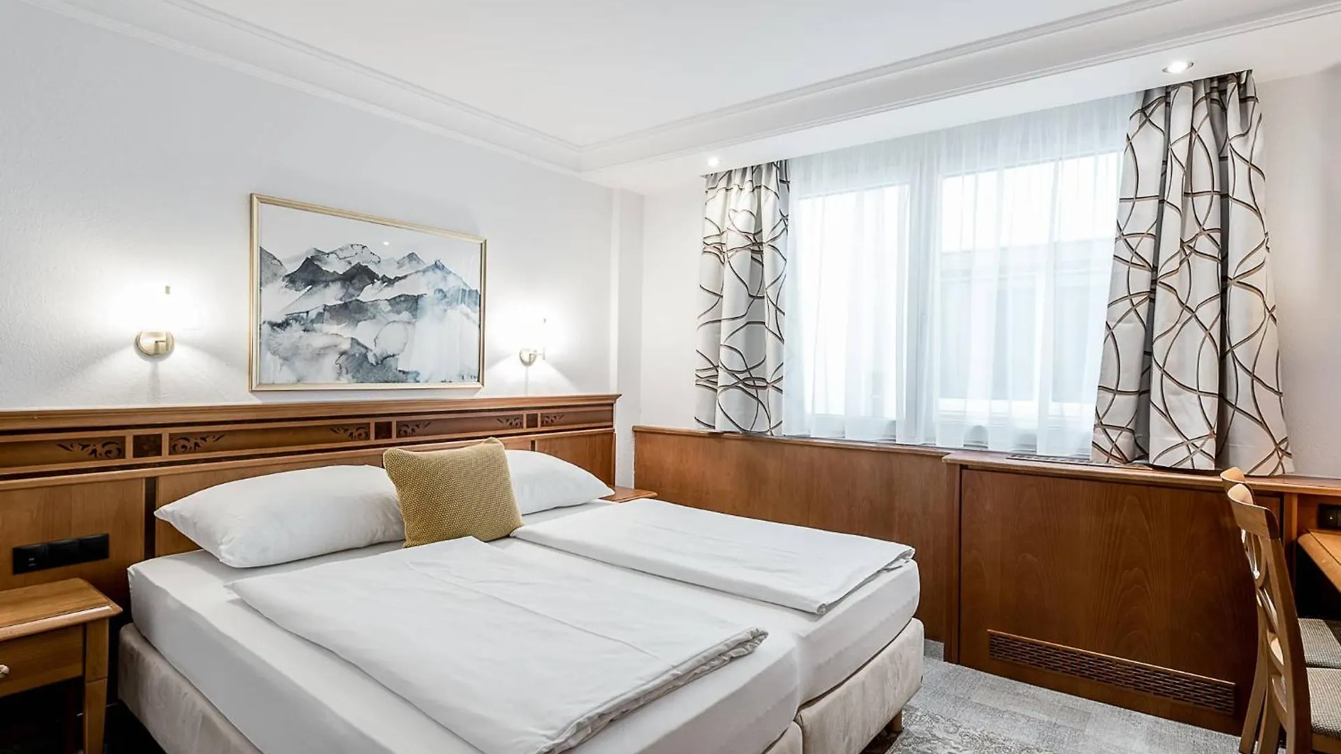Hotel Mondschein Innsbruck