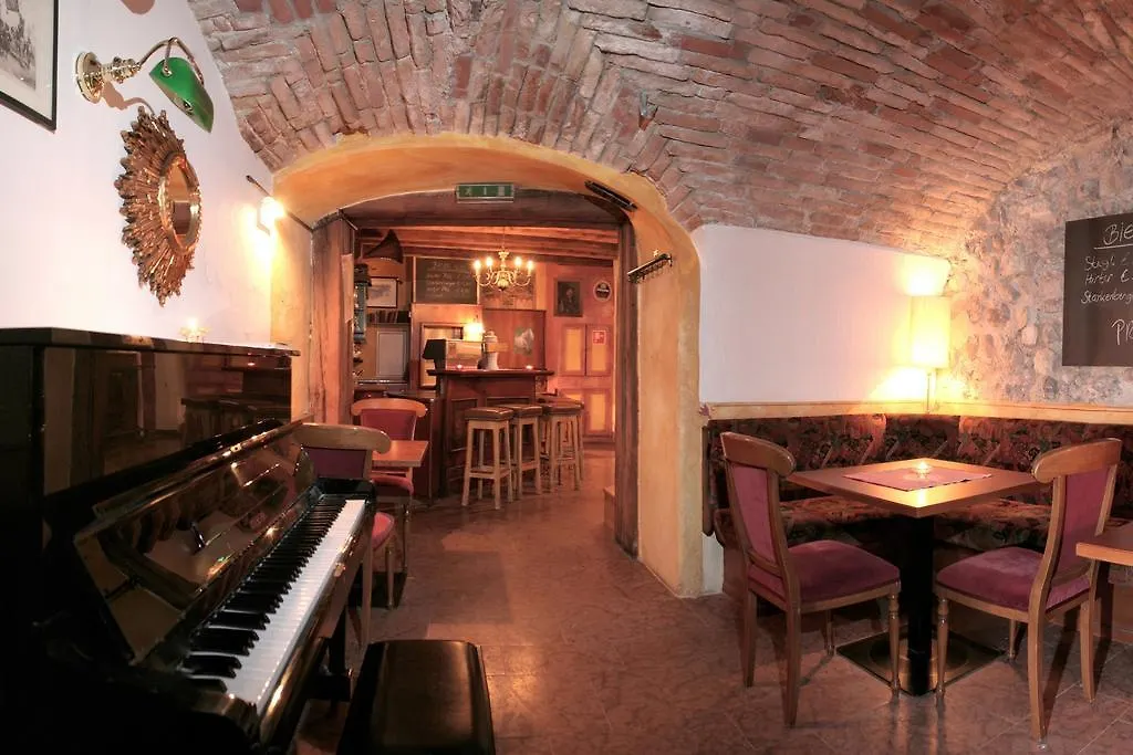 ****  Hotel Mondschein Innsbruck Ausztria